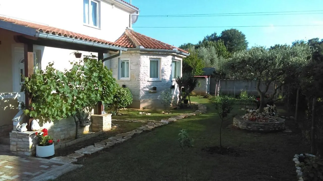 Apartment Zelena Oaza Sisan 75 M2 - 2 Bedrooms Croatia